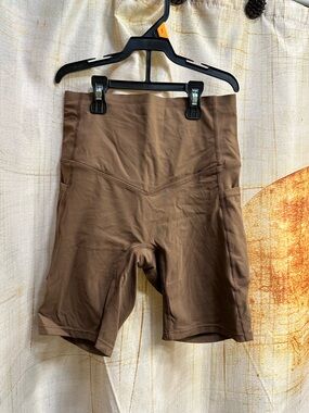 HALARA Brown High-Rise Active Shorts